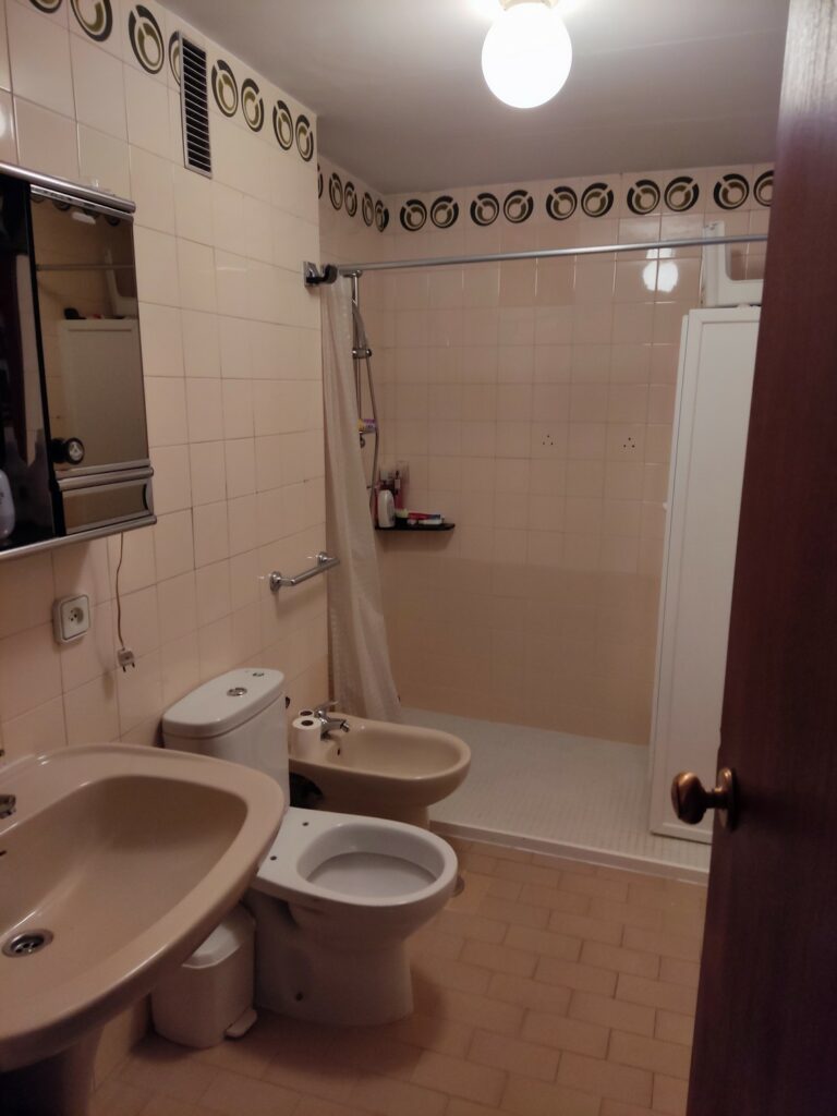 Foto de baño en suite antes de la obra